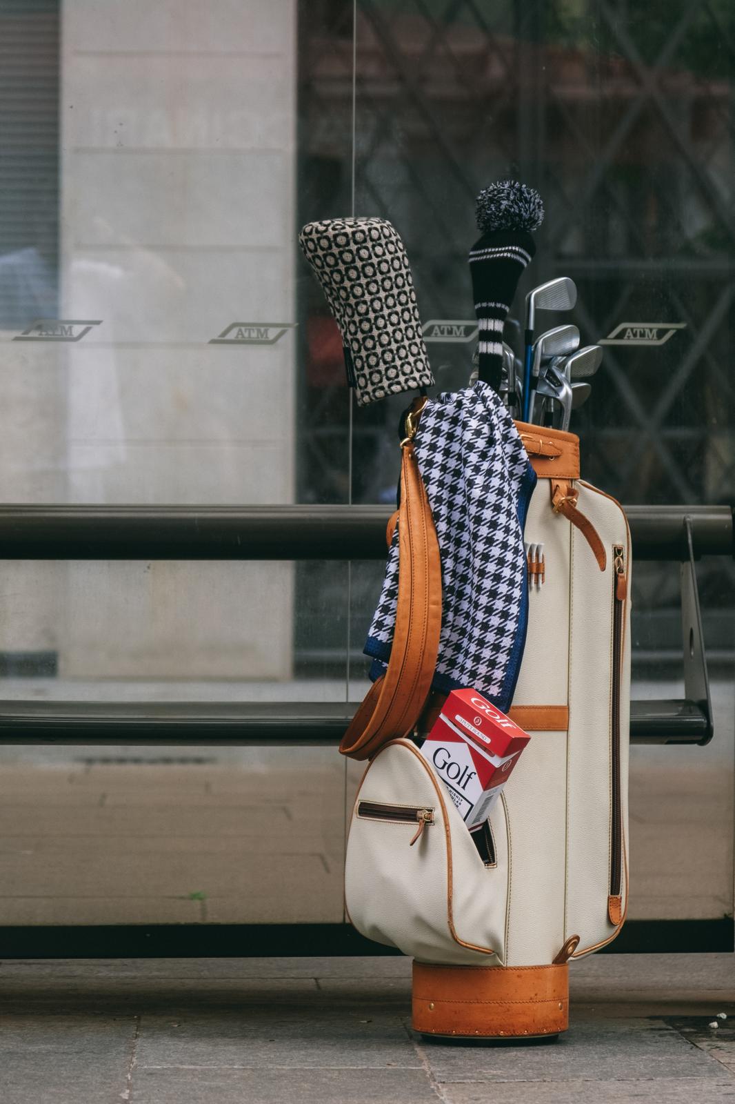 THE RED GOLF ADDICTION TEE PACK COLLECTABLE CARTON